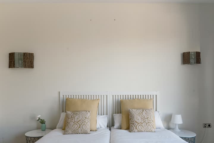 101b8bf0-d983-4f78-8e71-a0a1ab3cfbc9