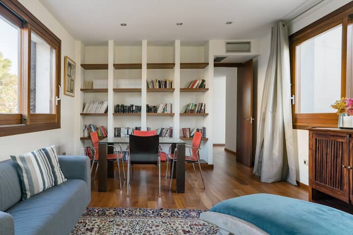 426f7c8c-a296-42c3-9f7b-e8eab6130efa