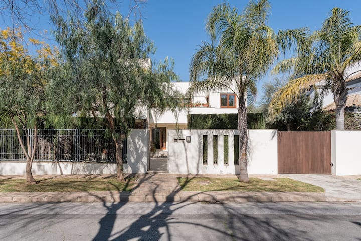 85df539c-8329-4545-8d2c-081aafa7a7cf