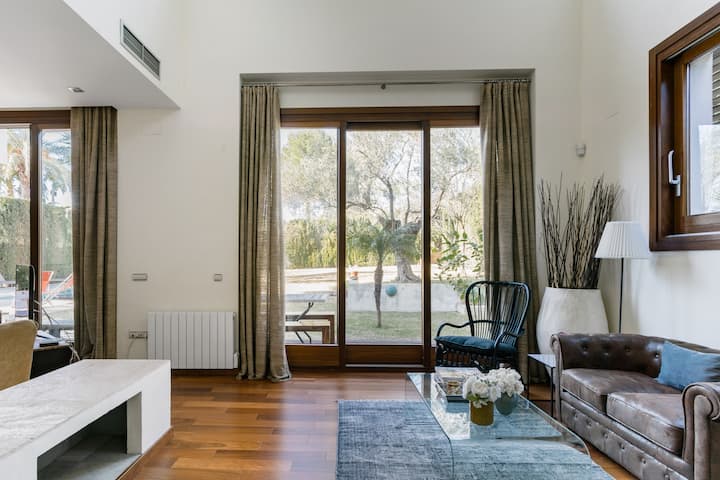 ecb315b7-3ebd-4eed-b022-86d700629203